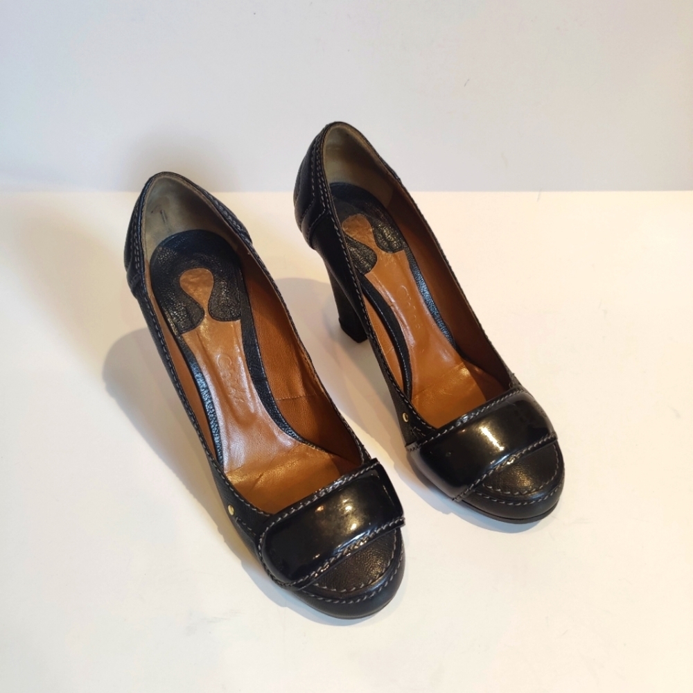 Chloe Black Leather Round Toe Block Heel Pump